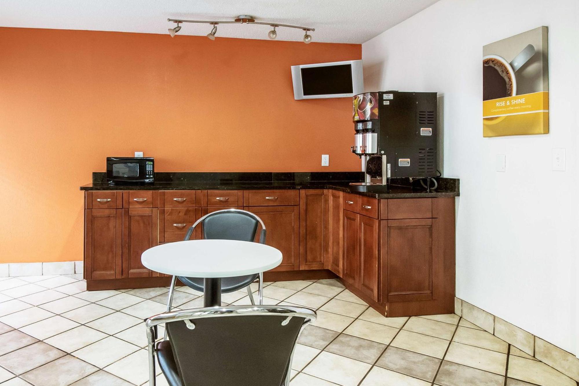 Motel 6-Dayton, Oh - Englewood Eksteriør billede