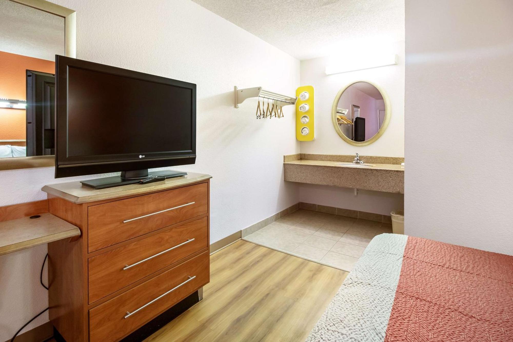 Motel 6-Dayton, Oh - Englewood Eksteriør billede
