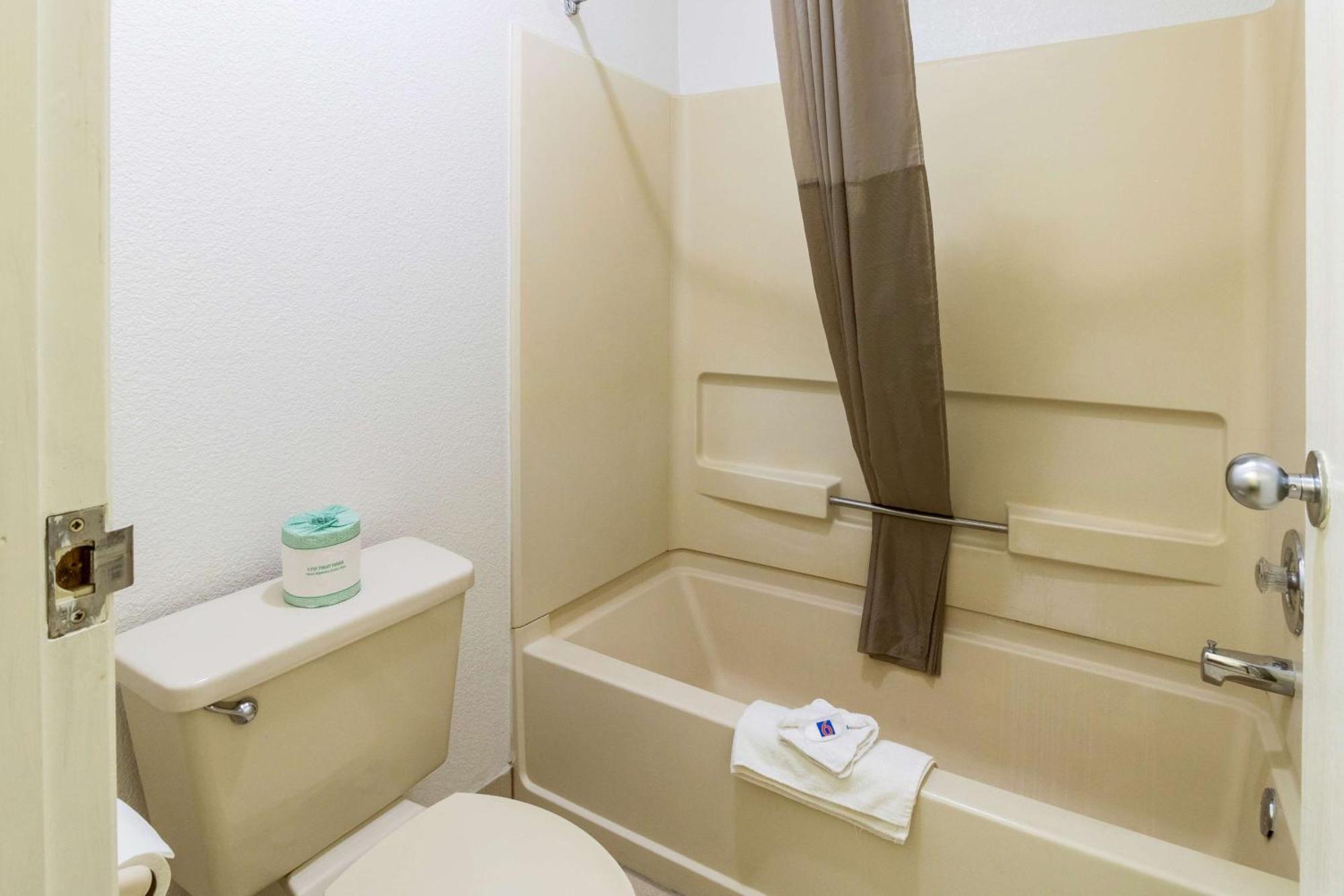 Motel 6-Dayton, Oh - Englewood Eksteriør billede